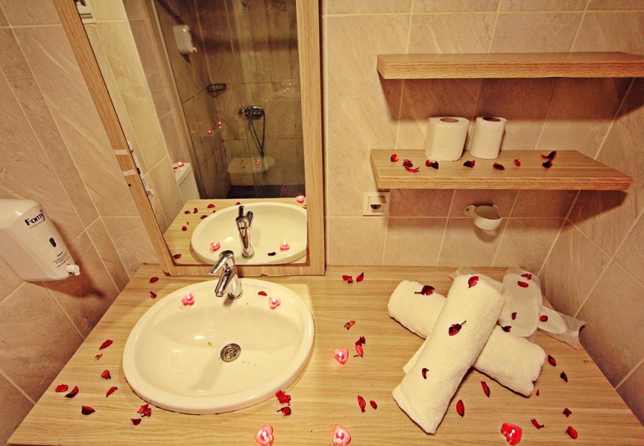 Red House Vip Apartmant Suites Isztambul Kültér fotó
